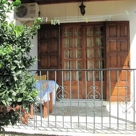 Apartamento Rafaela House *